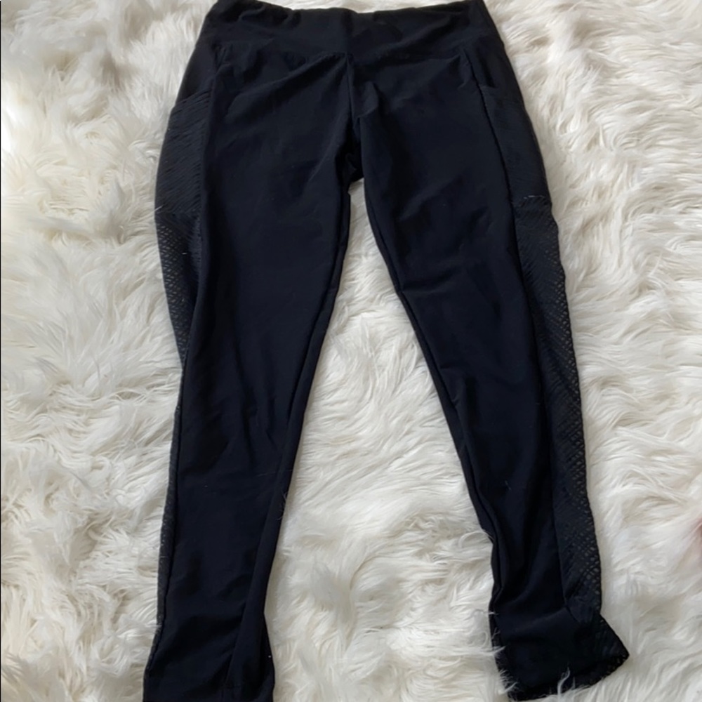 Black leggings with pockets